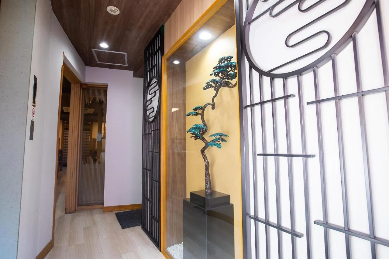 Touka House 4F Apartment Tokyo